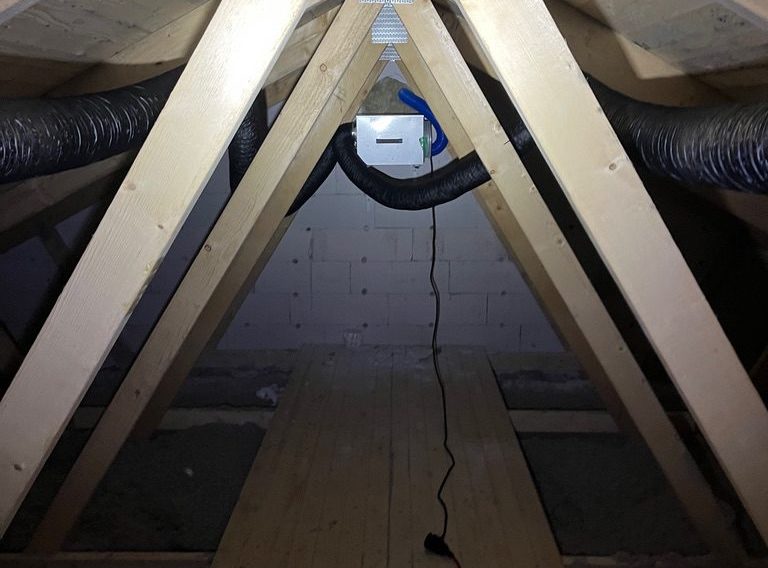 Installation avfuktare på vind Installation avfuktare på vind